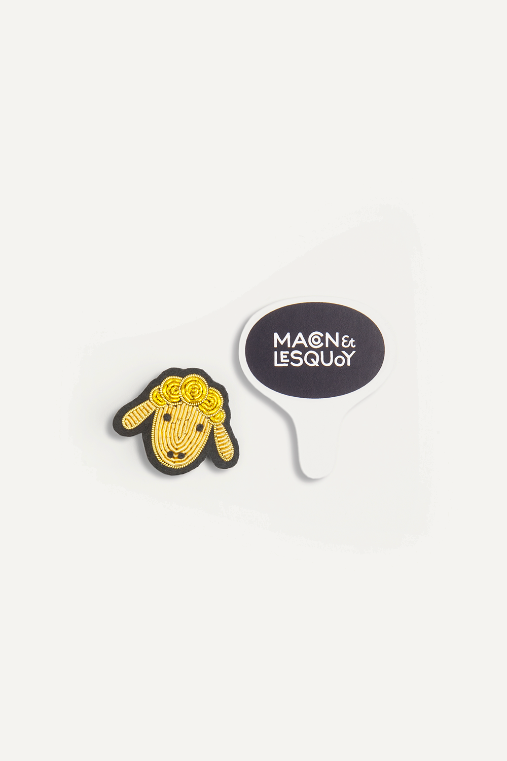 Mouton Le Mont Saint Michel x Macon & Lesquoy brooch - TU, GOLD